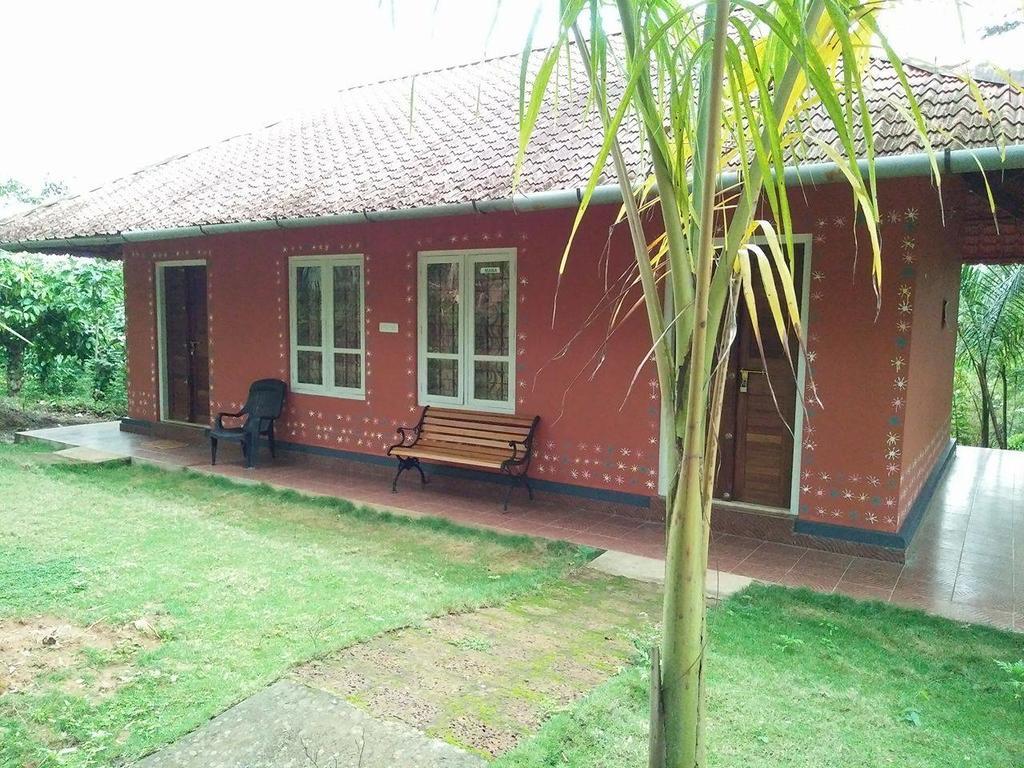 Sunbird Garden Resort Krishnagiri Eksteriør bilde